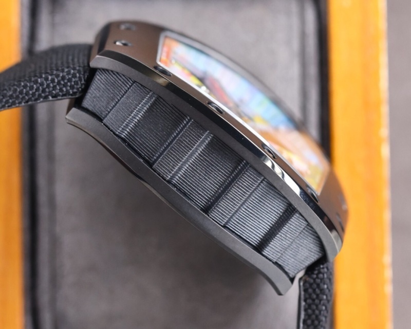 Watch0160