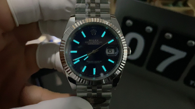 Watch0215