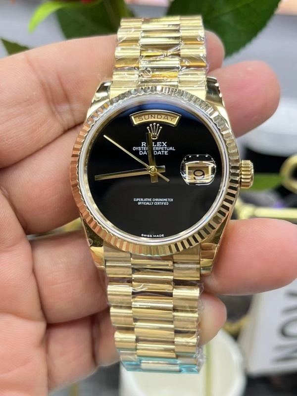 Watch0798