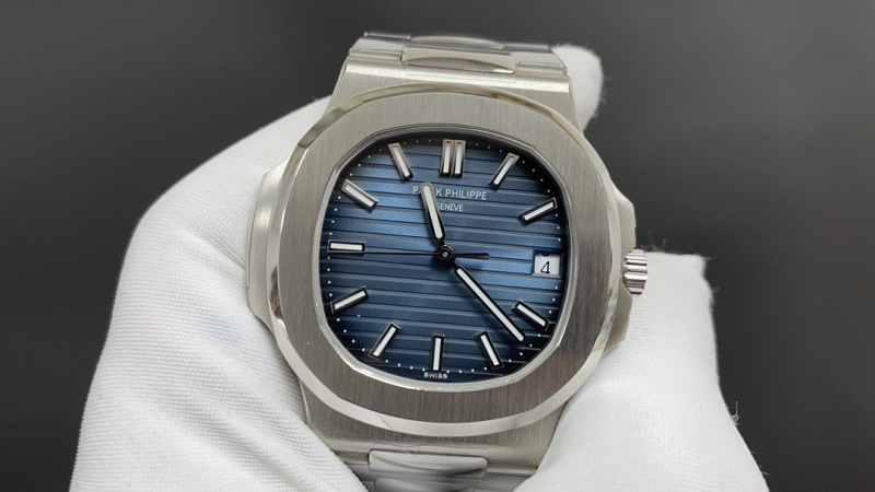 Watch0647