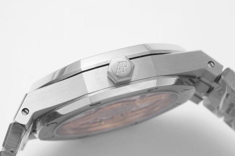 Watch0631