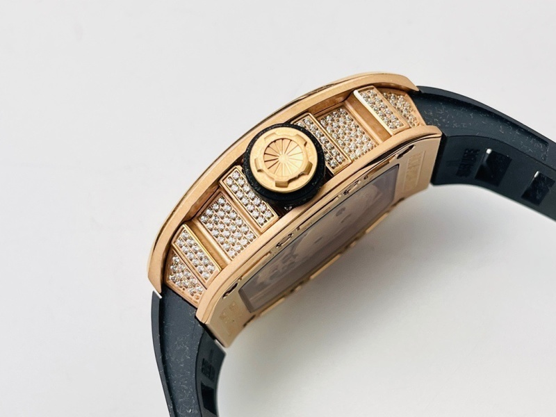 Watch0832
