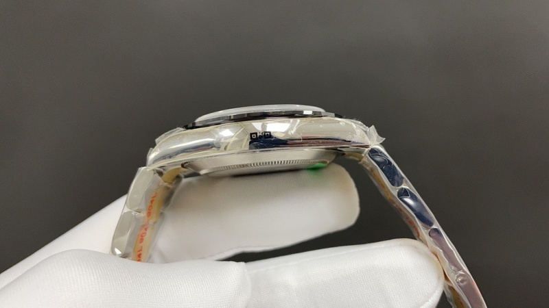 Watch0302