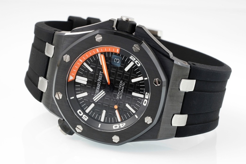 Watch0538