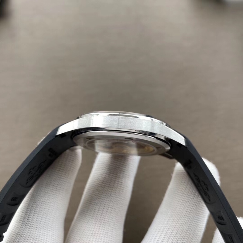 Watch0296