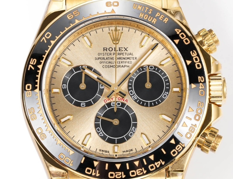 Watch0733