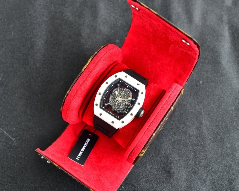 Watch0254