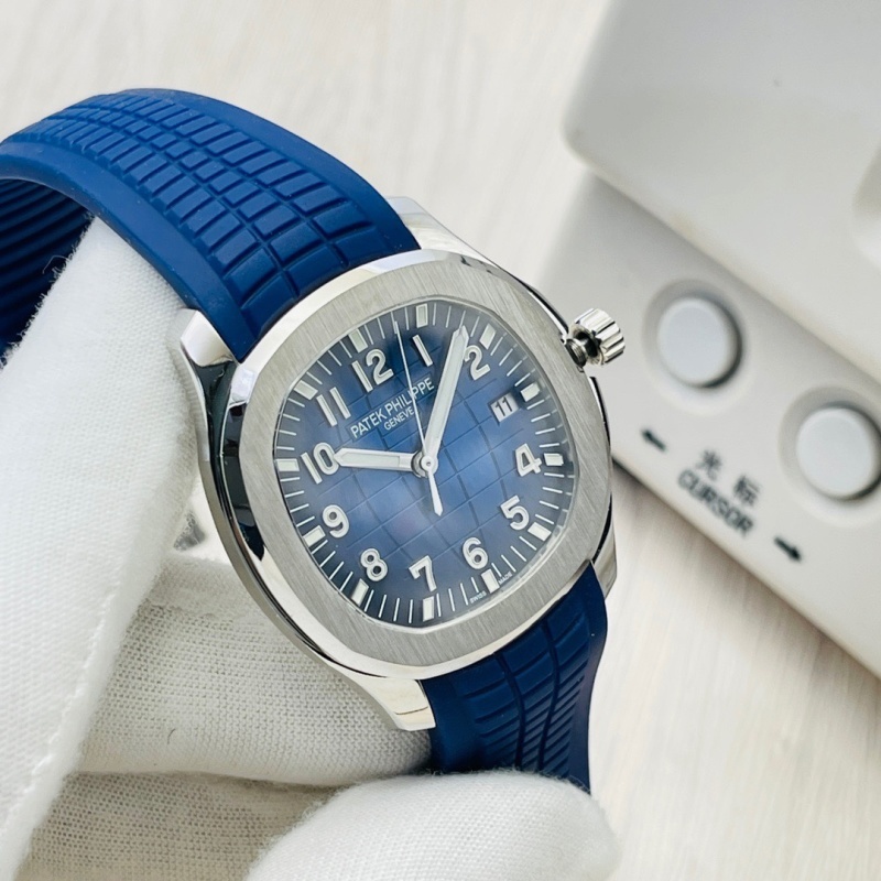 Watch0670