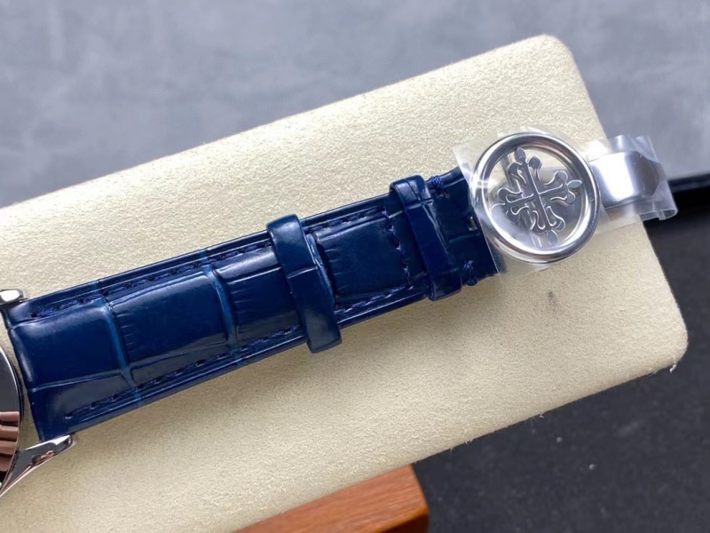 Watch0792