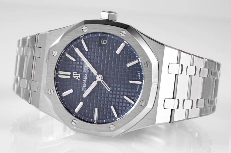 Watch0633