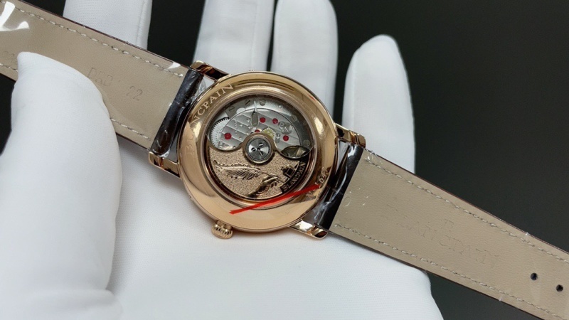 Watch0594