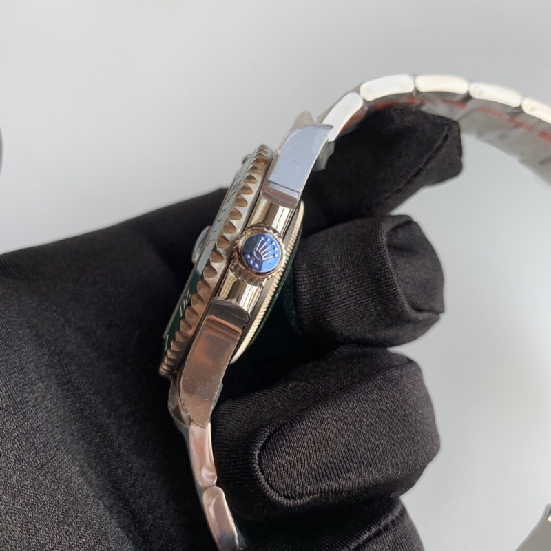 Watch0430