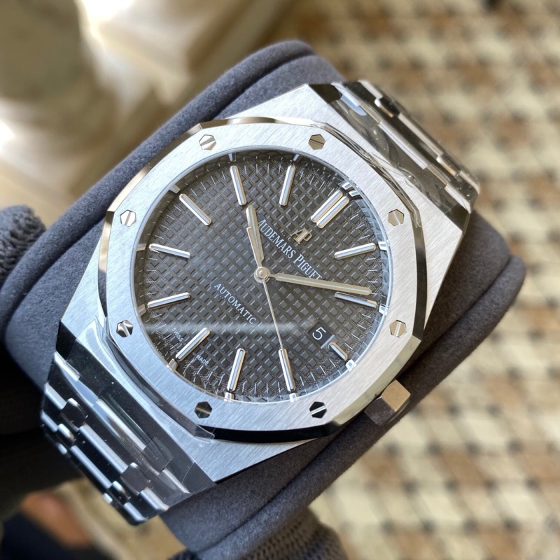 Watch0011
