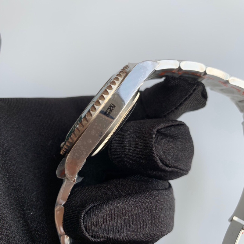 Watch0430