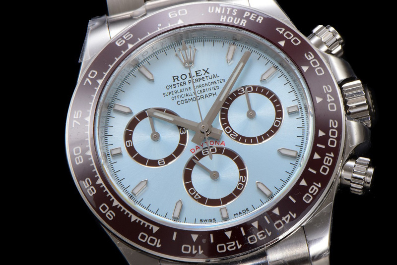 Watch0452