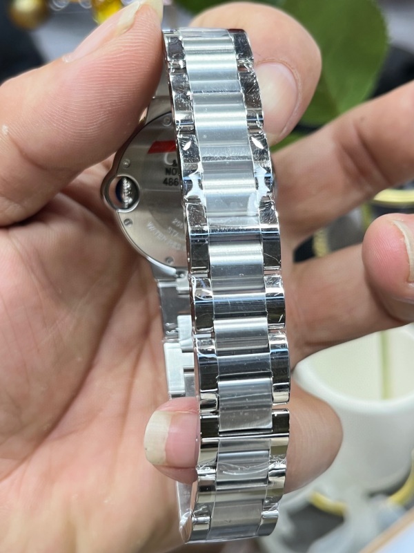 Watch0640