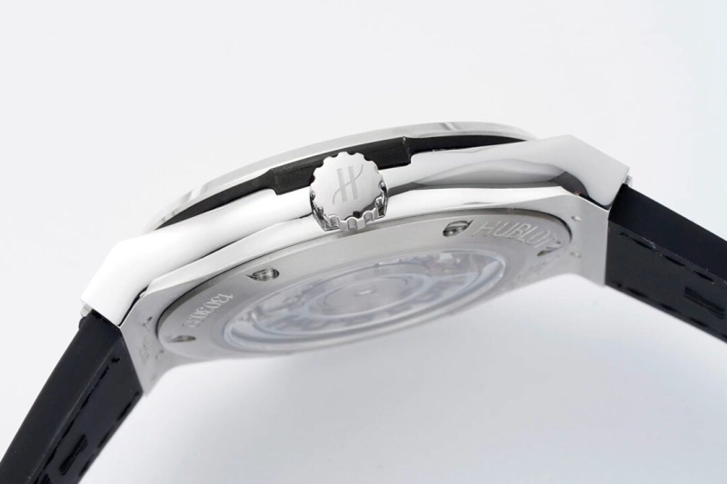 Watch0228