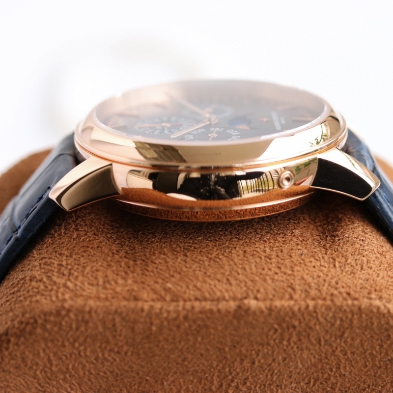 Watch0582