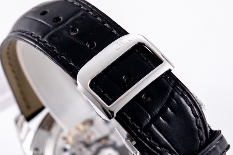 Watch0536