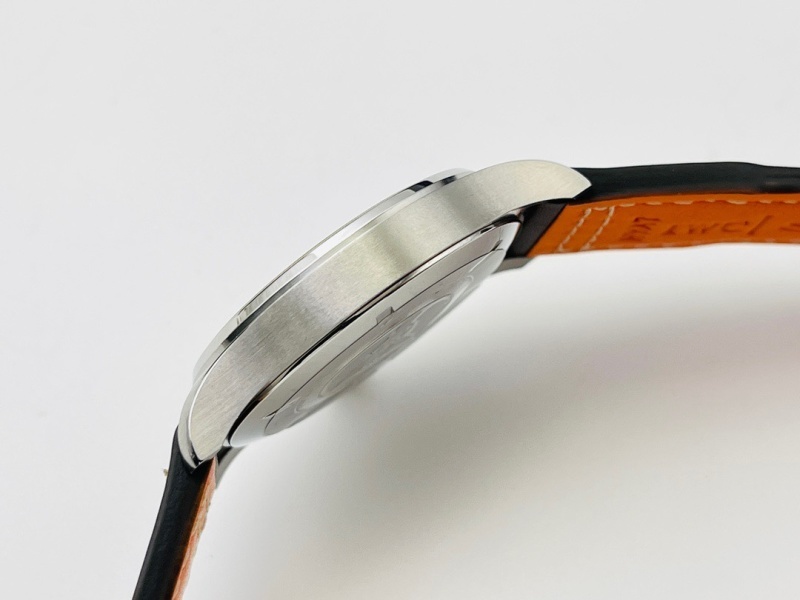Watch0406