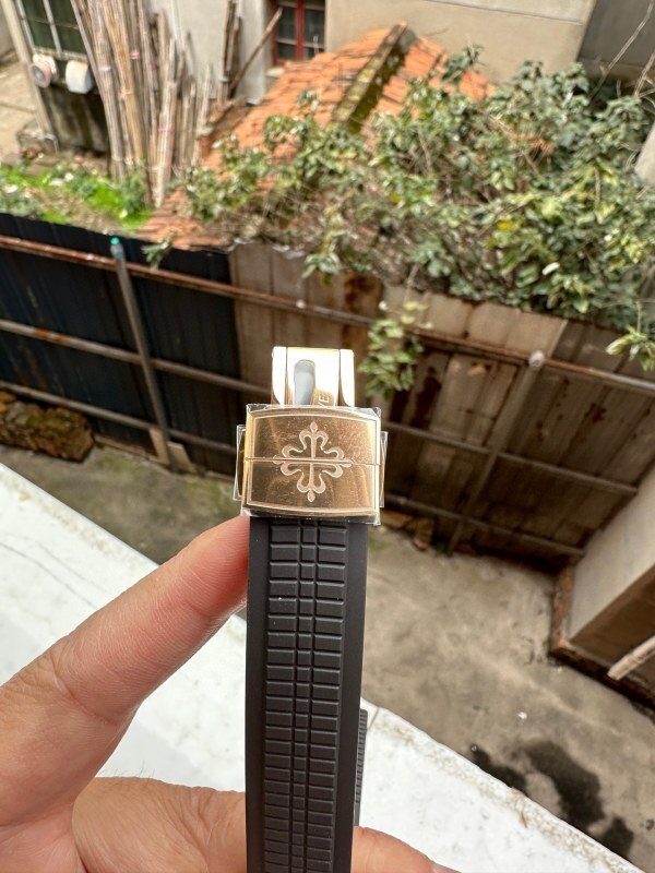 Watch0185