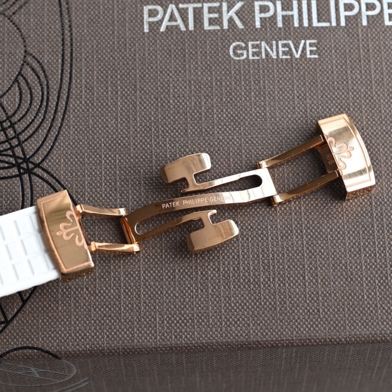 Watch0572