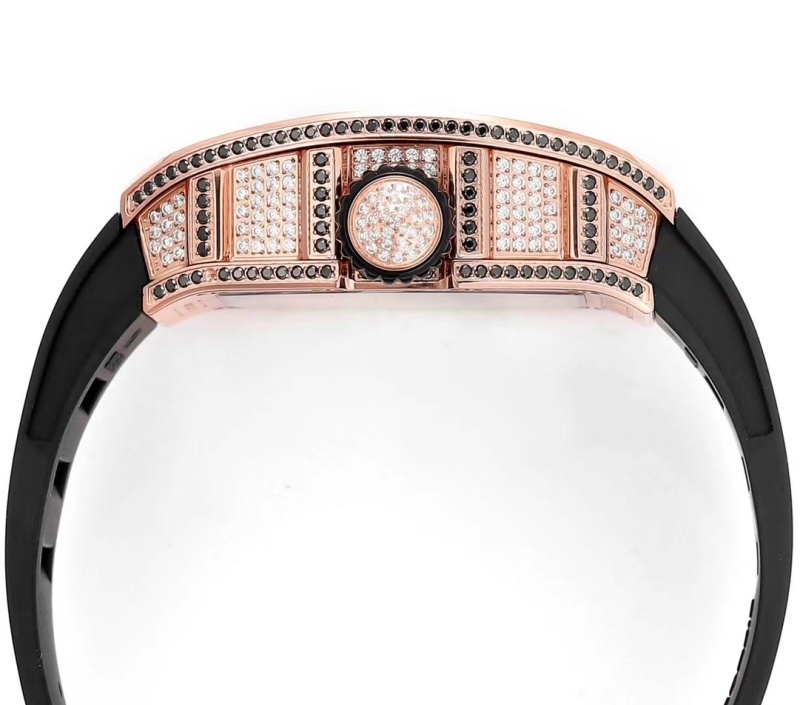 Watch0784