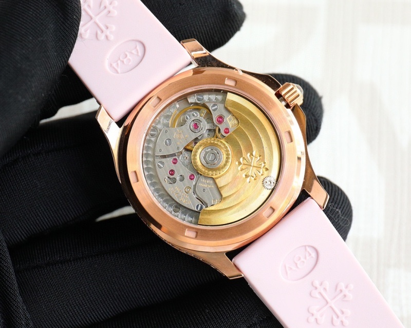 Watch0639