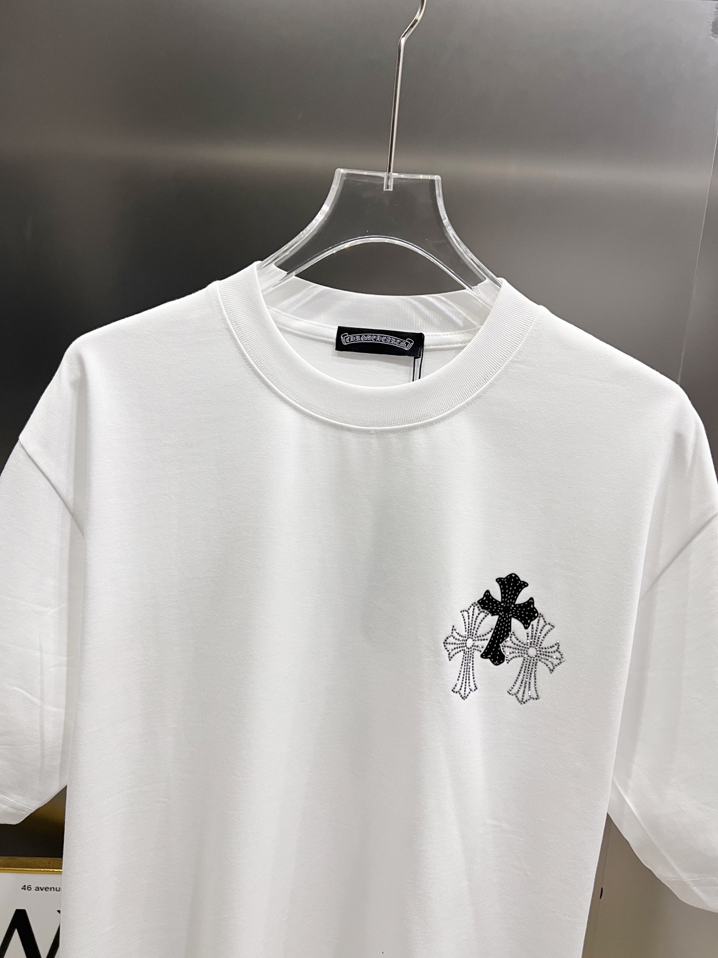 P80 CH克罗 2025秋冬新款 短袖T恤 十字架发泡工艺+中东澳钻设计工艺 实物很棒🔥男女同款宽松版 尺码S M L XL XXL 五个码 黑色 白色