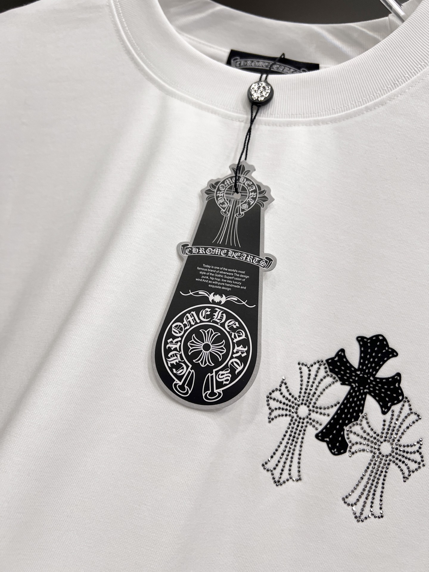 P80 CH克罗 2025秋冬新款 短袖T恤 十字架发泡工艺+中东澳钻设计工艺 实物很棒🔥男女同款宽松版 尺码S M L XL XXL 五个码 黑色 白色