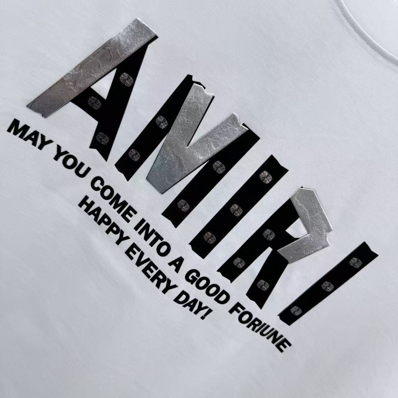 P80 AMLRI 2025春秋新款 320克 圆领短袖 五金柳钉➕立体硅胶工艺 男女同款宽松版 S M L XL XXL 五个码 黑色 白色 灰色