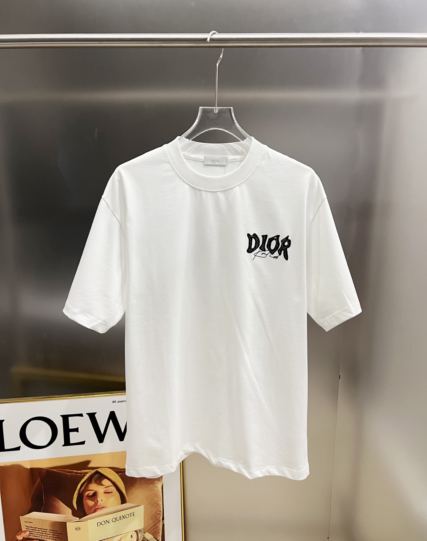 P80 Dio* 迪奥 2025秋冬新款 经典字母立体贴布工艺 简约大方 定制双纱平纹纯棉面料 短袖T恤 男女同款 尺码S M L XL XXL 五个码 黑色 白色