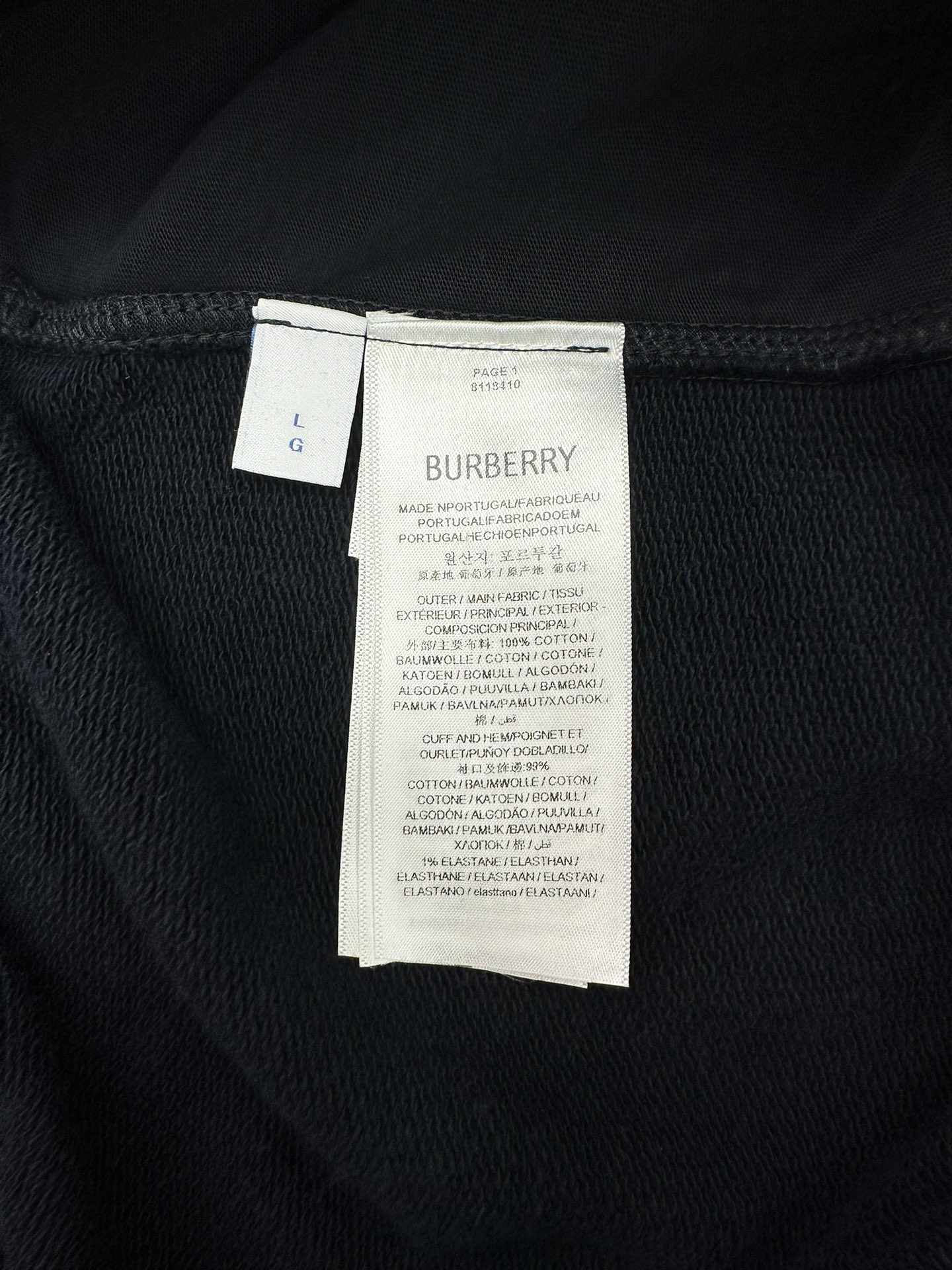 P195 巴宝莉 25ss新款棉质慢跑裤选用轻盈翻面绒棉质面料打造，呈现休闲版型。点缀新季马术骑士徽标（EKD）素描刺绣，融入金属感纱线。此件精品出自品牌新禧贺岁胶囊系列，礼赞马年新春。 码数：S.M.L.XL.