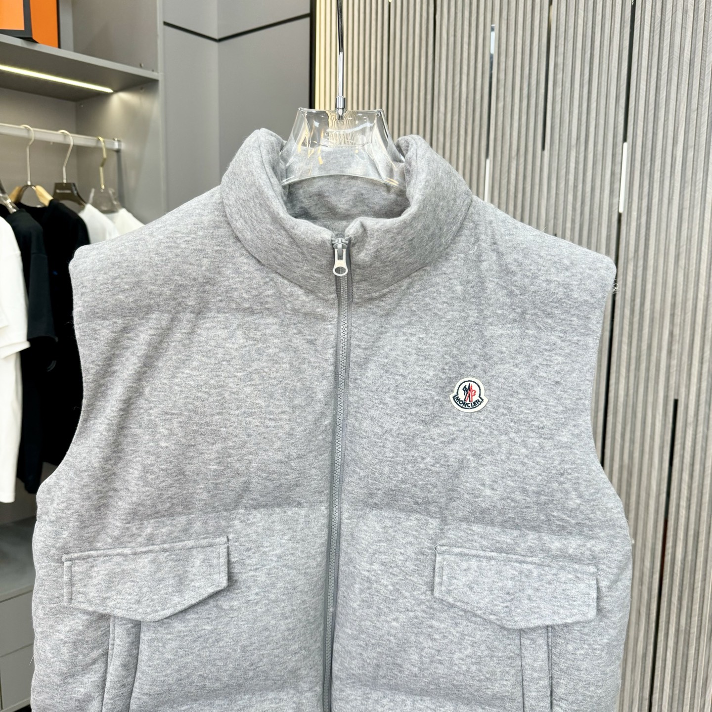 羽绒服活动价🔥🉐150 L XL?XXL 高品质 羽绒马甲（白鸭绒）🔥 速速（手慢无）