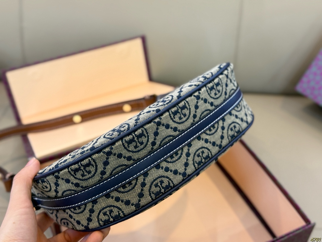 &yen;170折叠盒 tb托里伯奇 ToryBurch腋下包 可可爱爱 小巧玲珑 优雅精致 仙女必备款 尺寸24 13