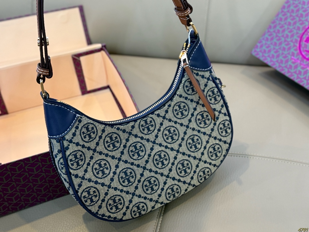 &yen;170折叠盒 tb托里伯奇 ToryBurch腋下包 可可爱爱 小巧玲珑 优雅精致 仙女必备款 尺寸24 13