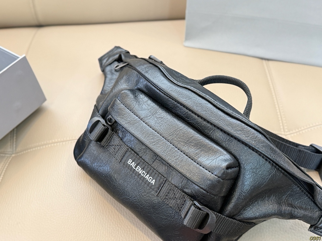 ¥140 Balenciaga 巴黎世家新款腰包 任何风格都可轻松驾驭 适合日常 旅游 出行 集美必备 尺寸24 17