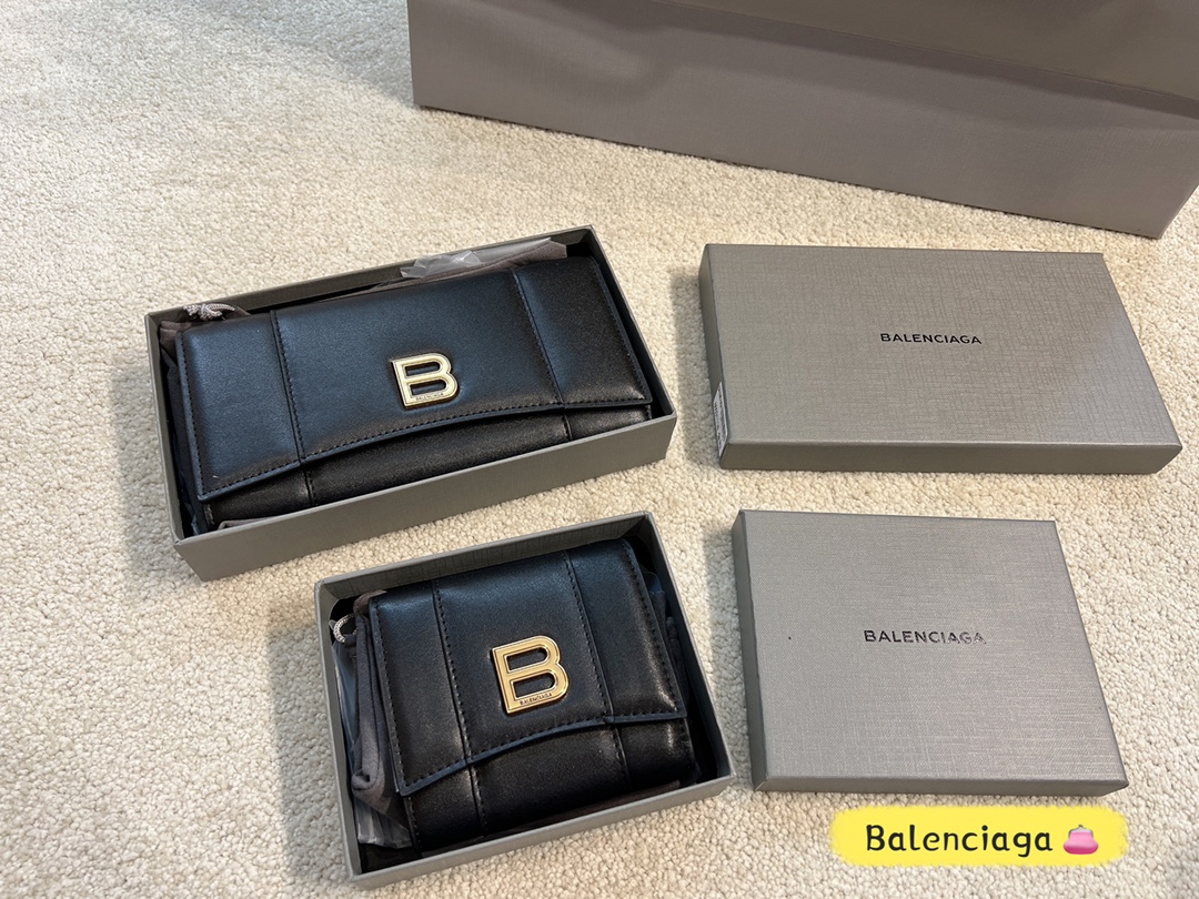 ¥120/110配盒 Balenciaga 钱包👛零钱包 人手一只
