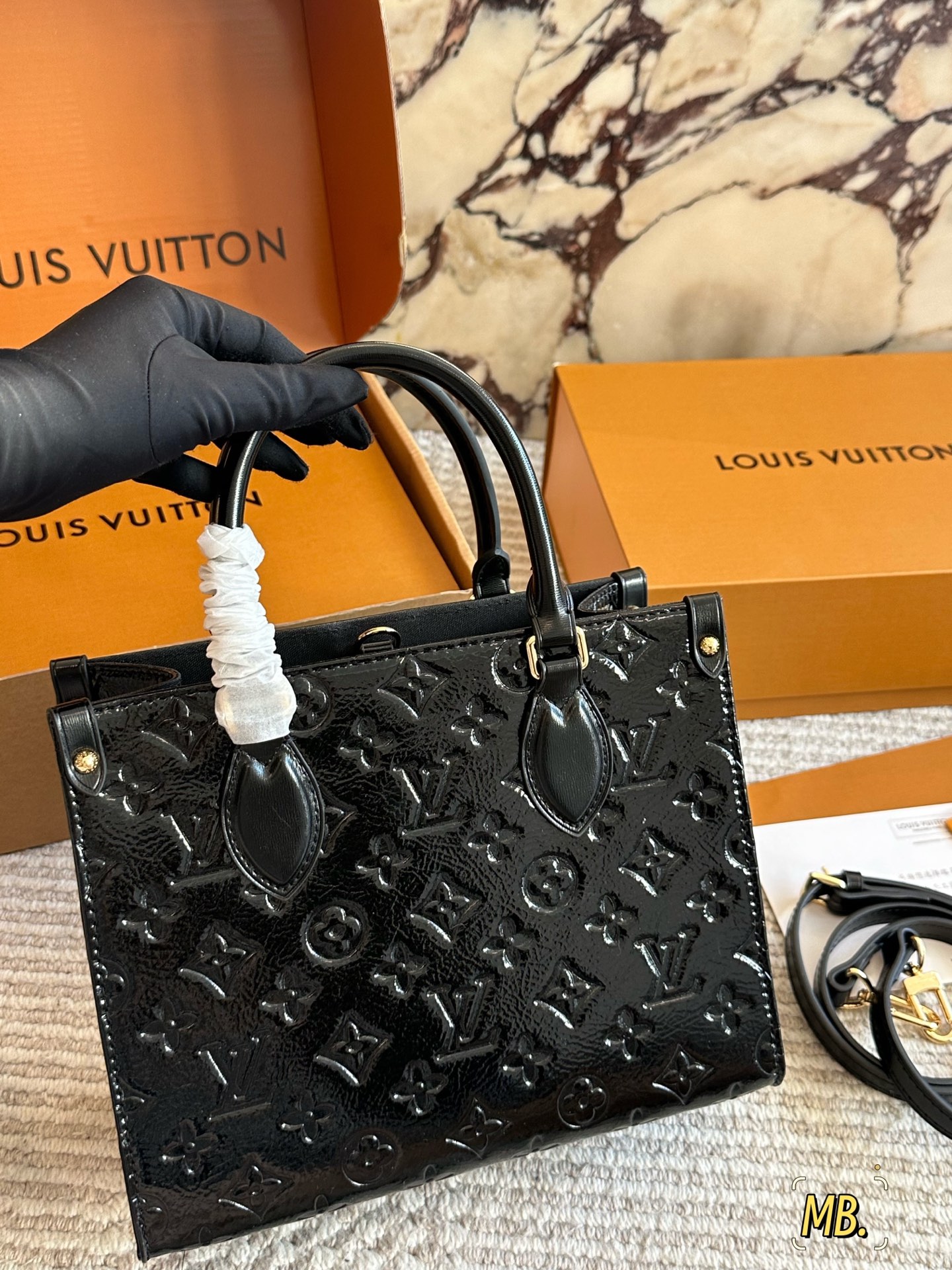 💰 185 配盒 新款丛林 size:25*19cm (小号) ONTHEGO小号手袋 搜索🔍 L家 onthego购物袋