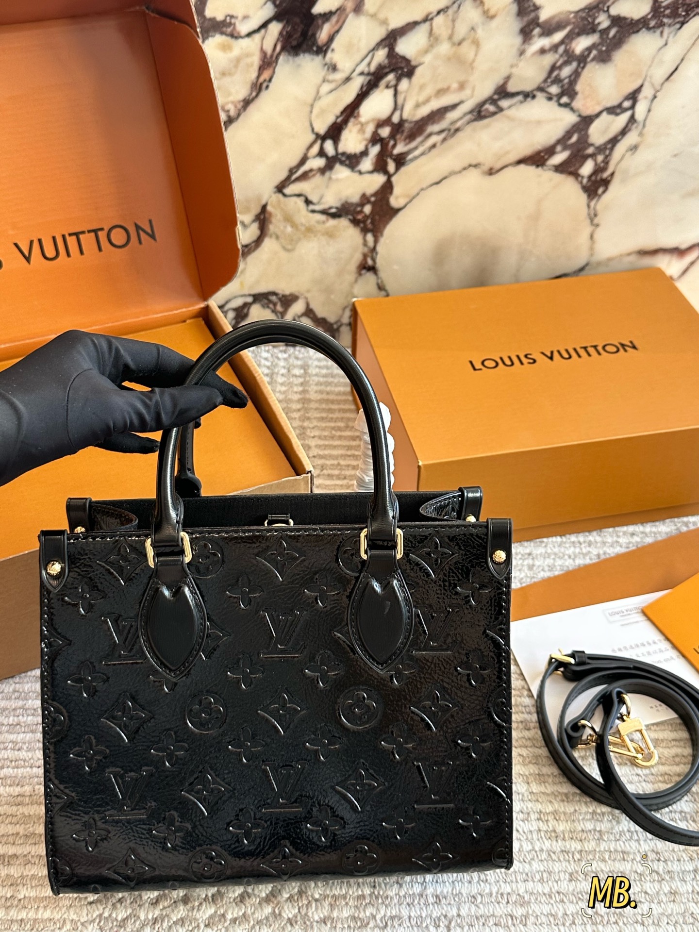 💰 185 配盒 新款丛林 size:25*19cm (小号) ONTHEGO小号手袋 搜索🔍 L家 onthego购物袋