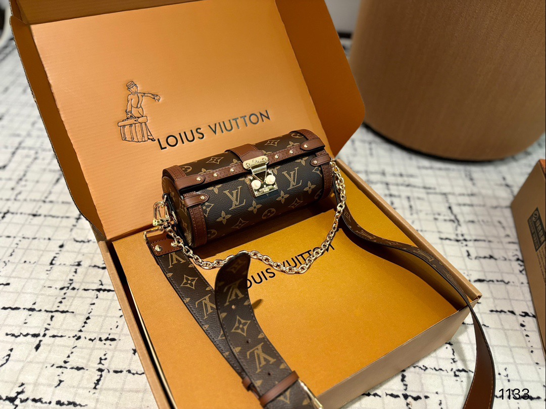 P205配折叠盒 尺寸20.10cm LV 芭比龙 全钢五金牛皮版本 颜值高 日常出街首选 任何搭配都能够轻松驾驭 时尚潮流