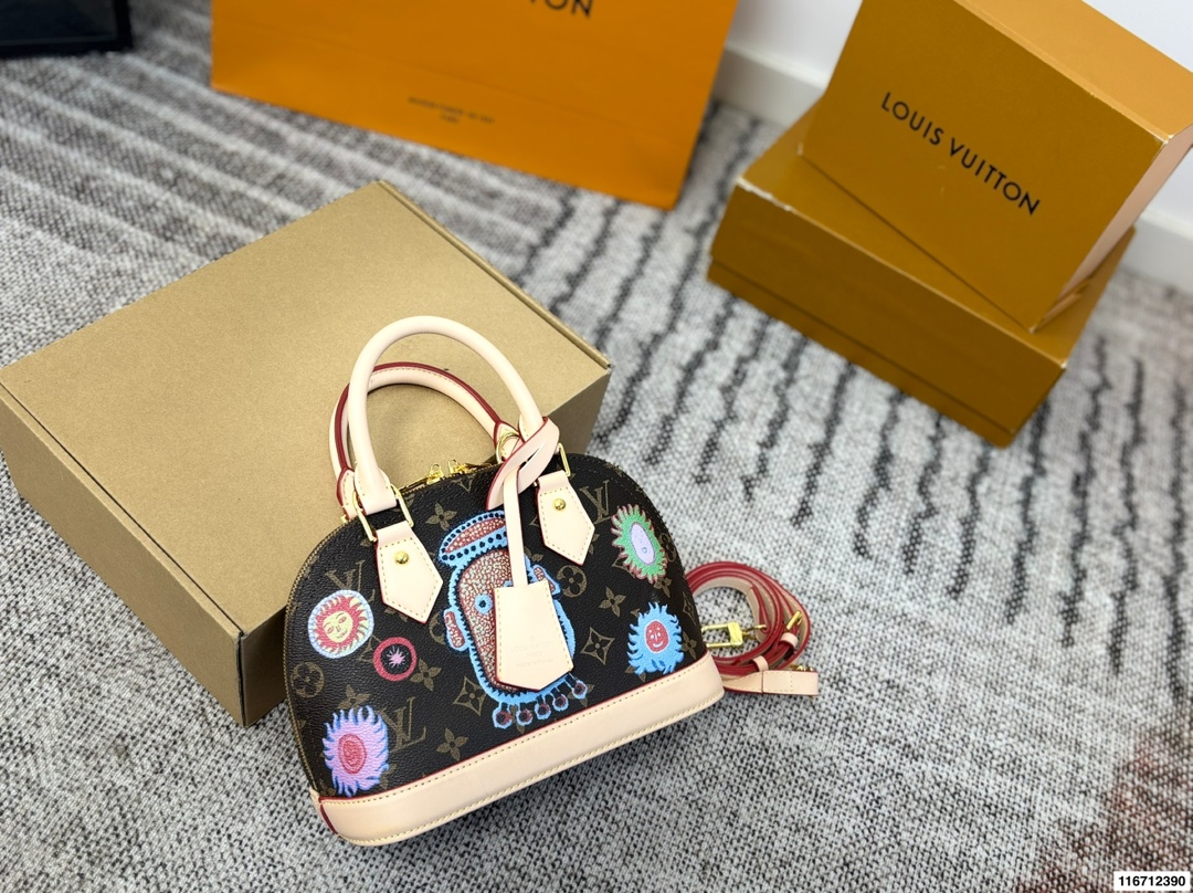 P150配折叠盒⚠️尺寸24*17 LV 贝壳包 又甜又酷 一整个爱住 百搭时尚 颜值超高