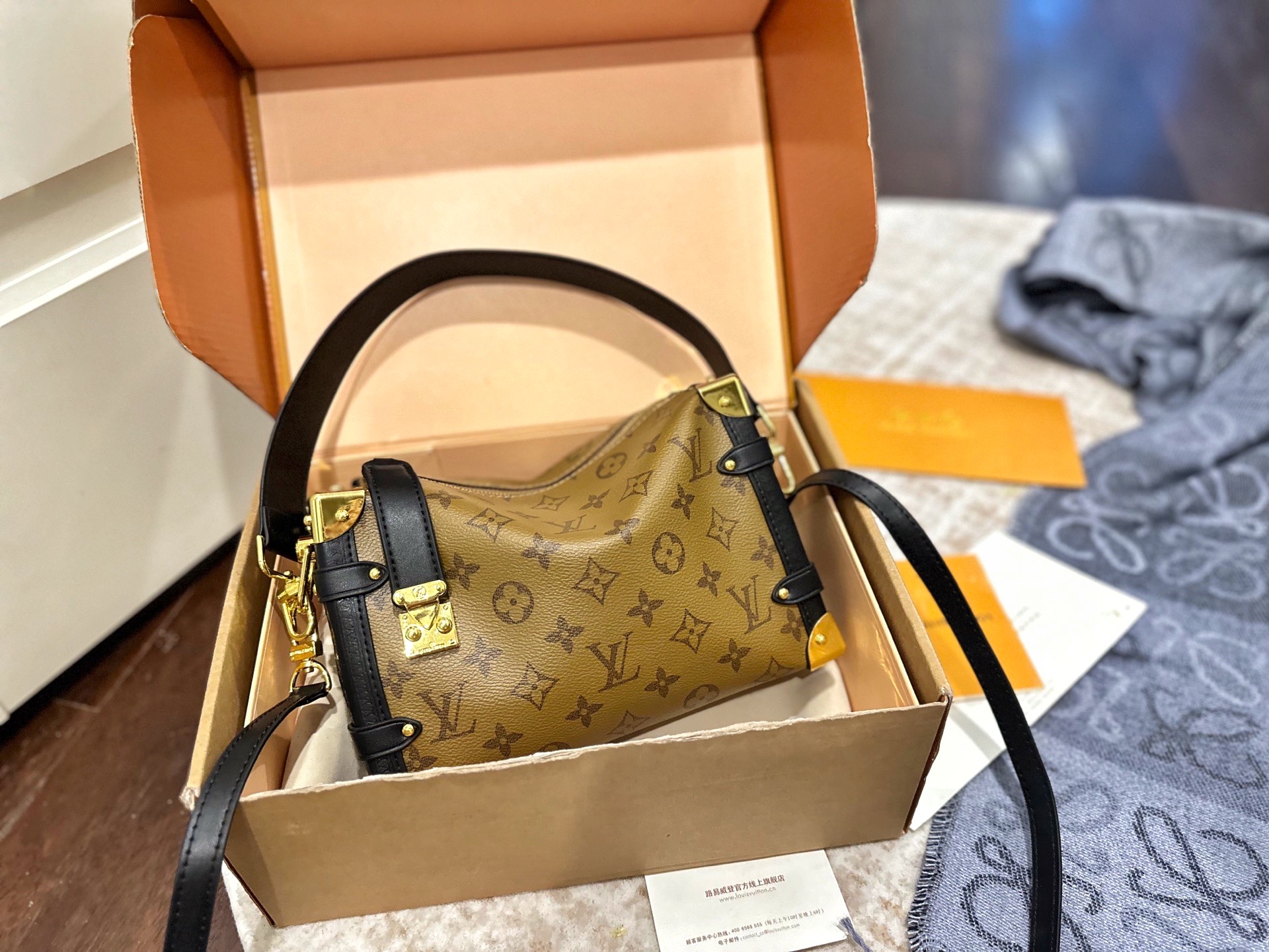 p200 官网双盒包装 size：23*16cm L家 25ss Ski系列盒子包王炸新款包 谷爱凌同款哦！ 超级洋气 upupup Sidetrunk真的出一個愛一個