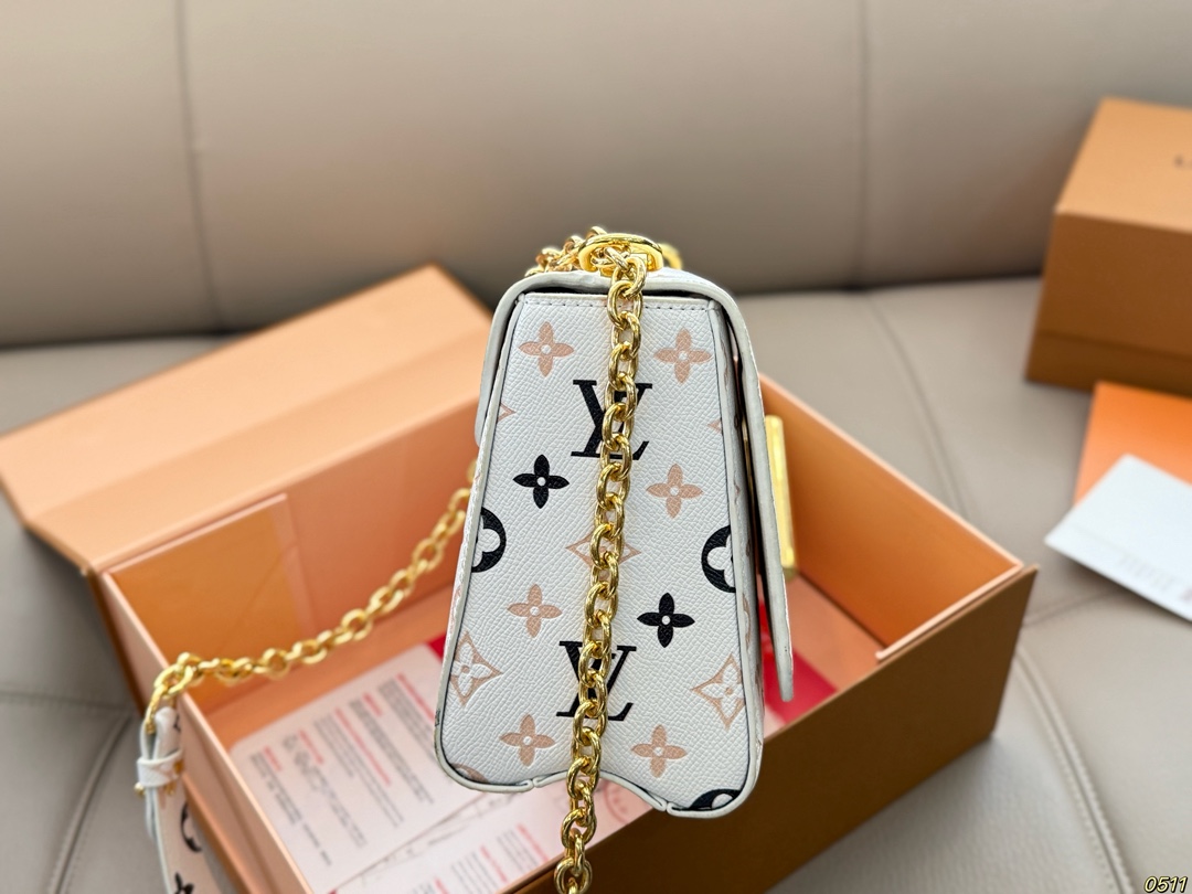 &yen;145折叠盒 原版五金带logo LVTwist新款包包 复古优雅 永远的经典 正式休闲皆可 日常通勤无压力 尺寸：23 16