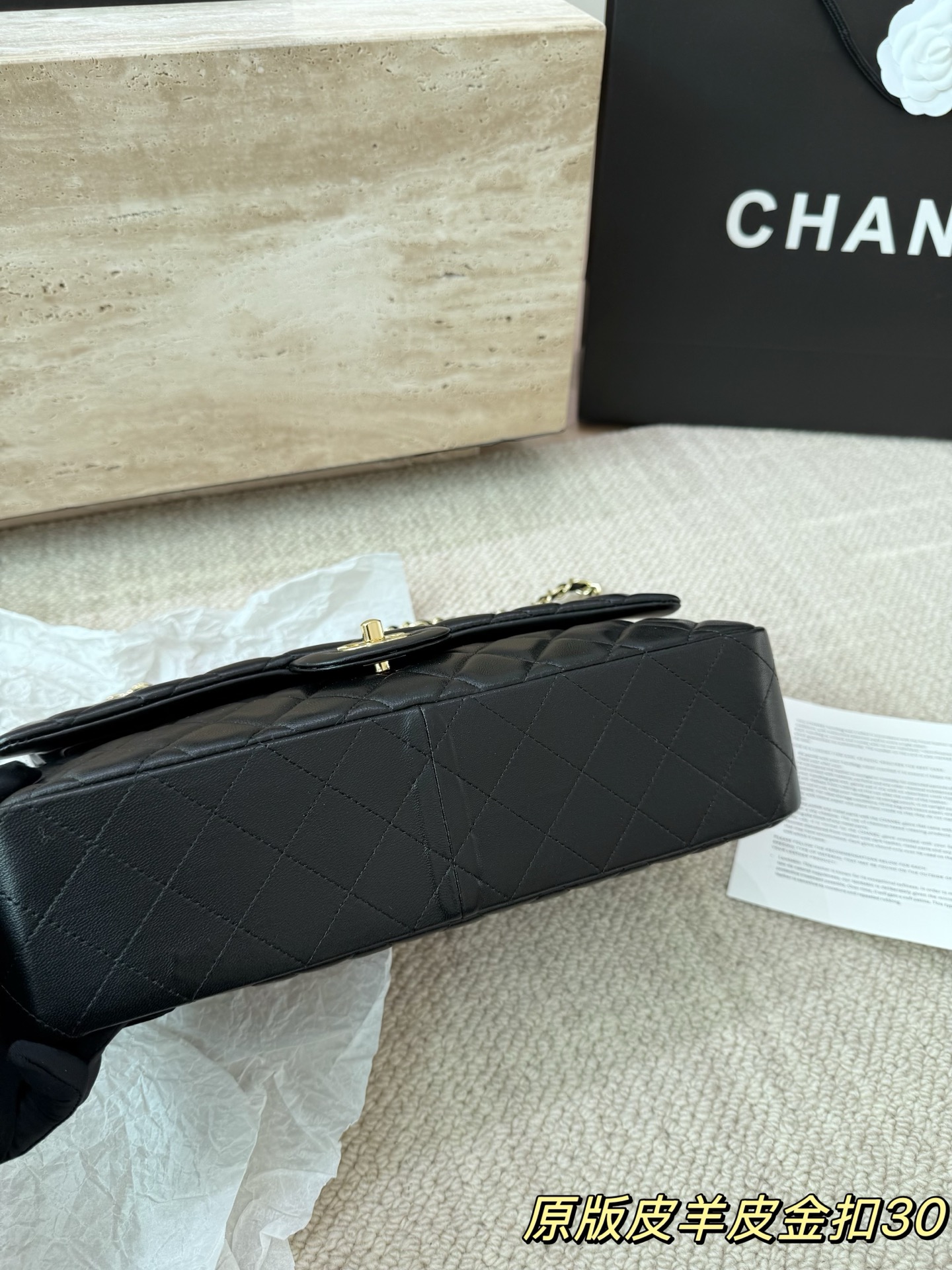 头层皮P250 Chanel香奈儿大号CF羊皮 Chanel 双盖双链 最近各大品牌都在炸大包！太酷啦！ 百搭容量大 真的很香 ！ 尺寸 30 17cm