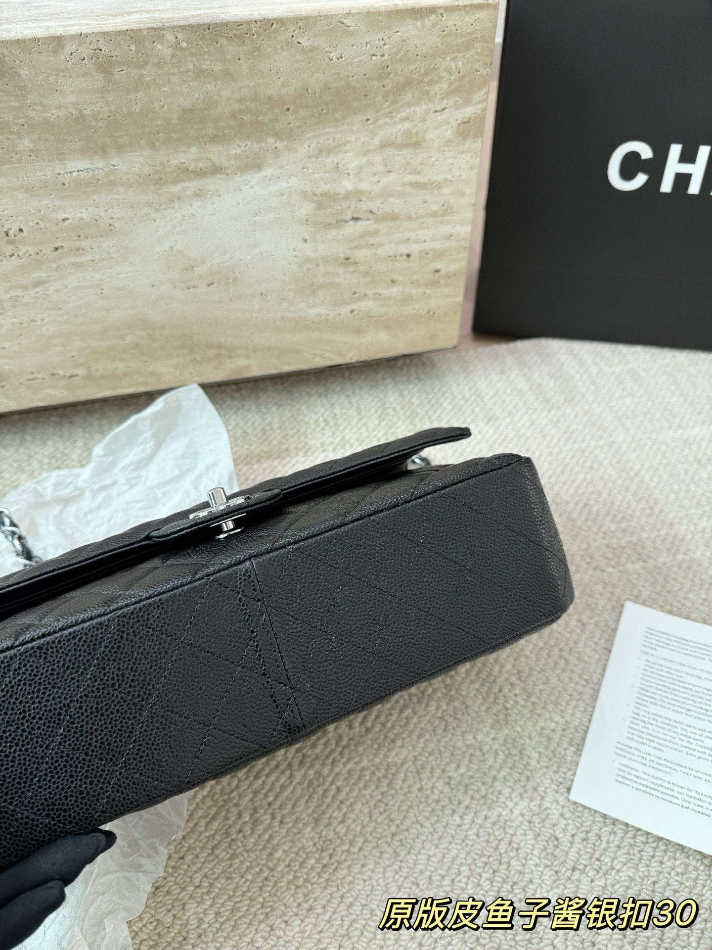 头层皮P250 Chanel香奈儿大号CF鱼子酱 Chanel 双盖双链 最近各大品牌都在炸大包！太酷啦！ 百搭容量大 真的很香 ！ 尺寸 30 17cm