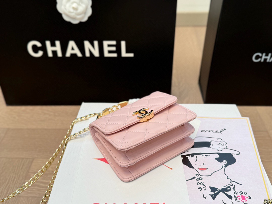 💰140 配盒 size：13*10cm 小香家 22s珐琅手柄小废包/零钱包/口红包 搭配K金五金 简直无法抗拒 coco珐琅镂空手柄能不爱吗