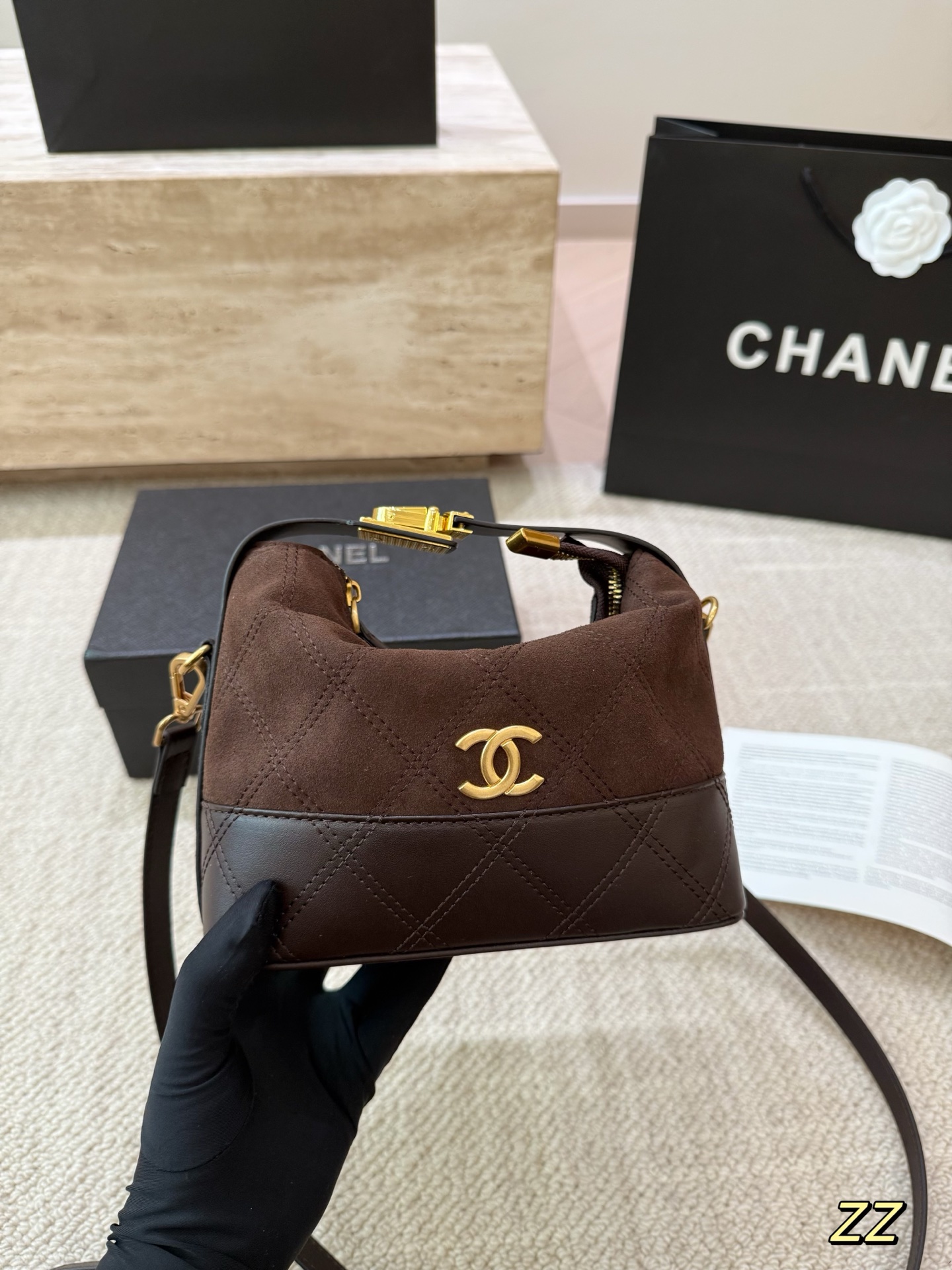 P130 麂皮 Chanel香奈儿饭盒包 中古系列 可手提 可斜挎 配礼盒🎁尺寸19.16