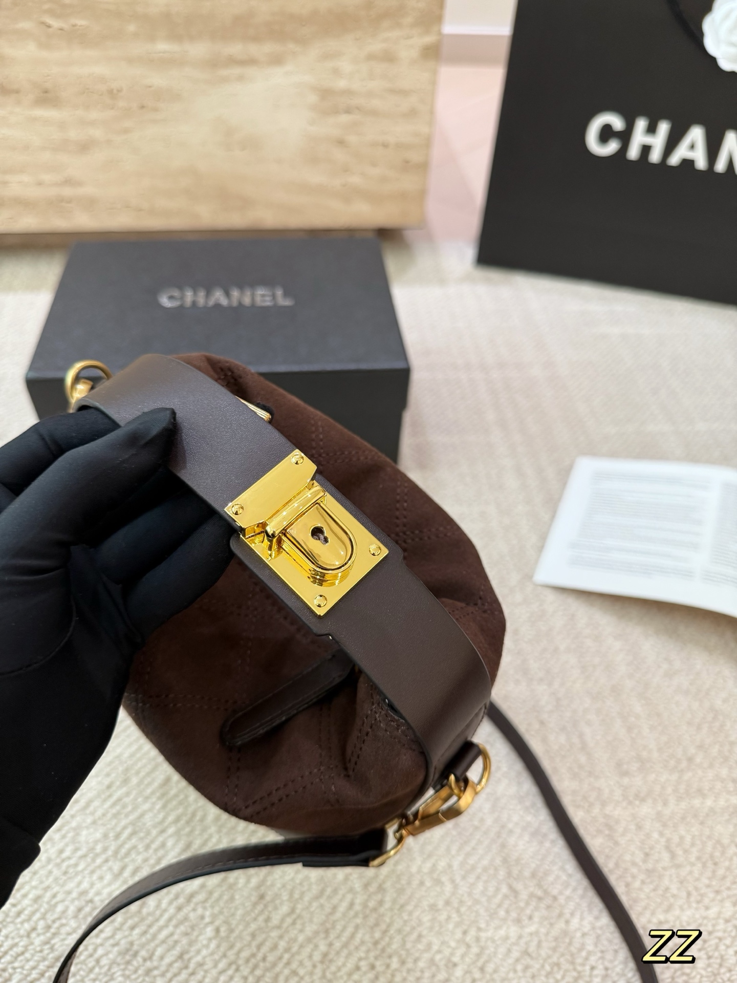 P130 麂皮 Chanel香奈儿饭盒包 中古系列 可手提 可斜挎 配礼盒🎁尺寸19.16