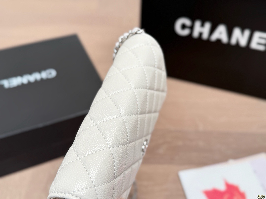 &yen;150全套飞机盒包装 size：20*13cm ⚠️牛皮 升级版 🔍 小香家 发财包 woc发财包，可以有😎 必须给自己安排 Chanel发财包香奶奶包中最经常用的一只